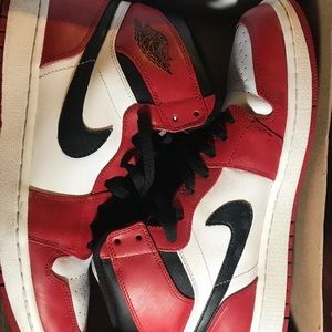 NIKE AIR JORDAN 1 MID RETRO Chicago (2013) Classic